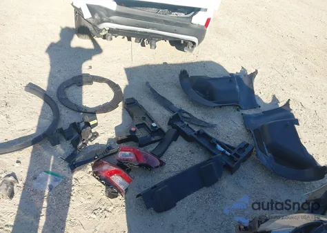 2023 Ford Escape Phev z USA, uszkodzony, nr VIN 1FMCU0E19PUA89472